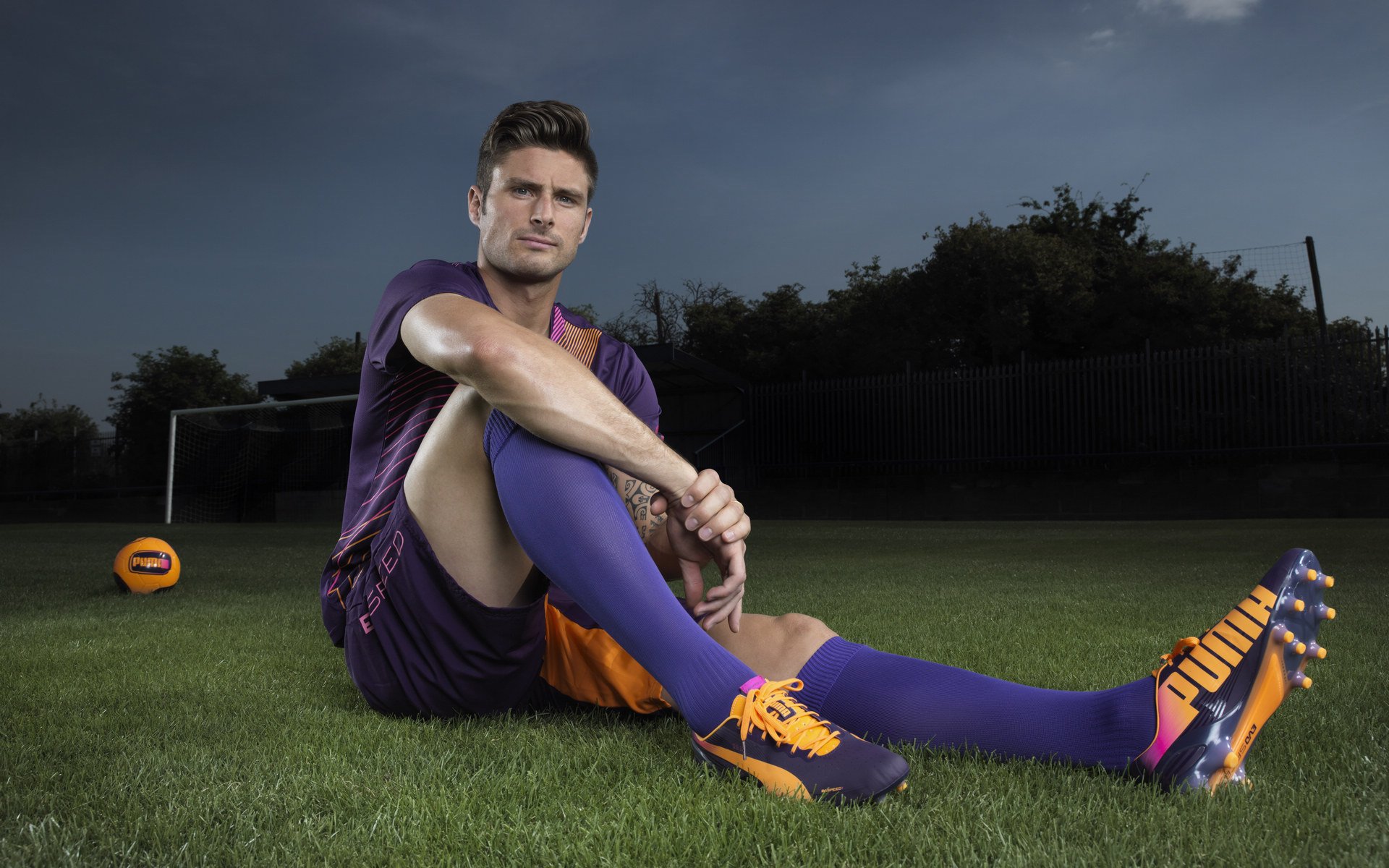 凯特·道格拉斯在压力中展现冠军风范，道格拉斯凯尔纳媒介奇观